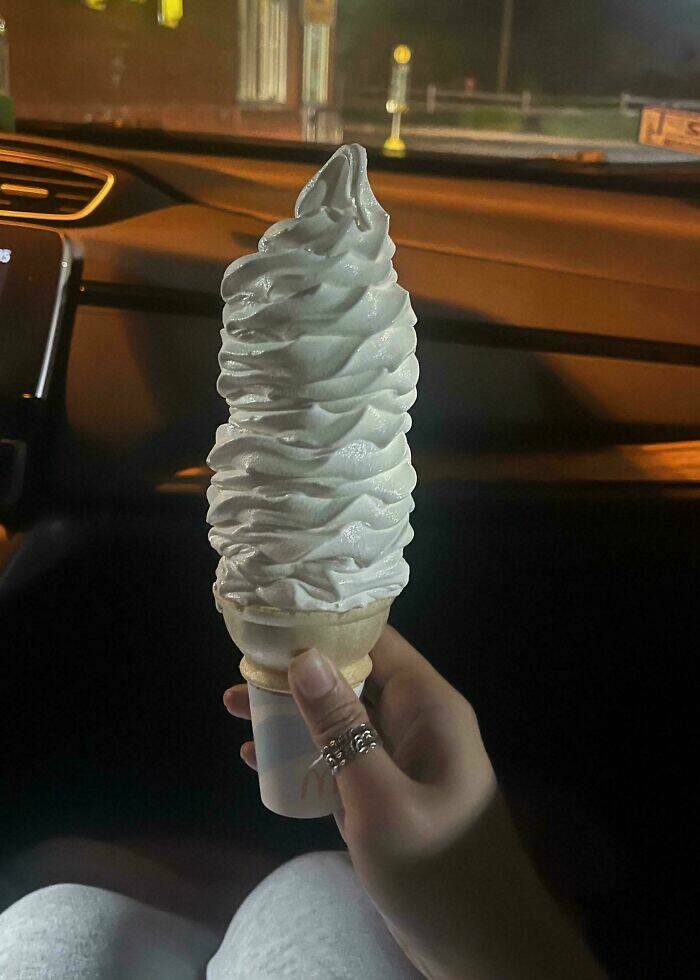 Curious Pics With Fascinating Backstories