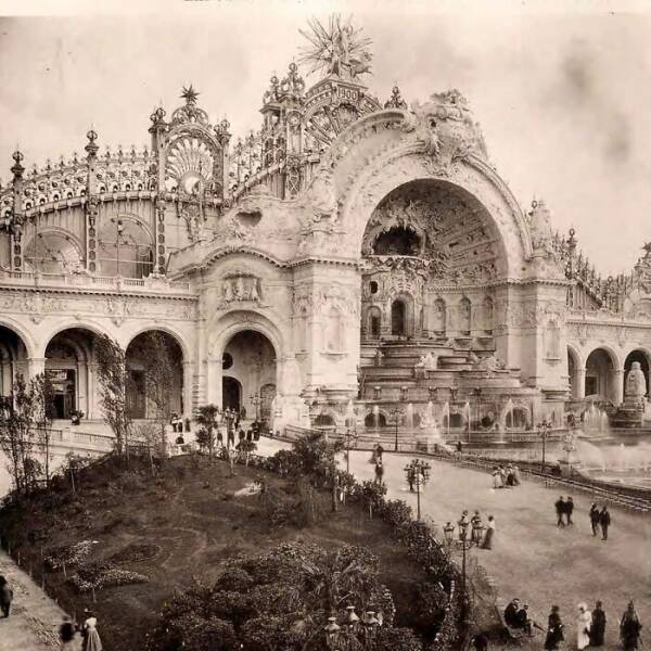 Timeless Beauty: Architecture That Echoes the Past