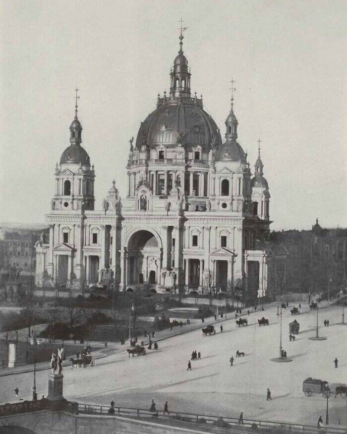 Timeless Beauty: Architecture That Echoes the Past