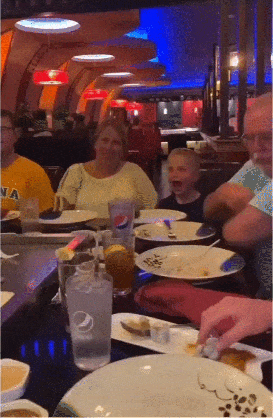 https://img.izismile.com/img/img15/20250724/gifs/daily_gifdump_5051_56.gif