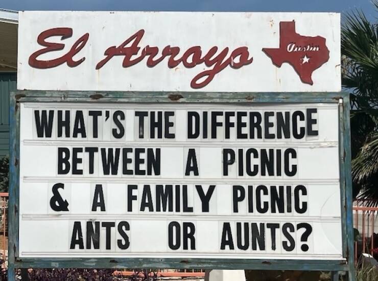 Hilarious El Arroyo Signs That Always Hit the Spot