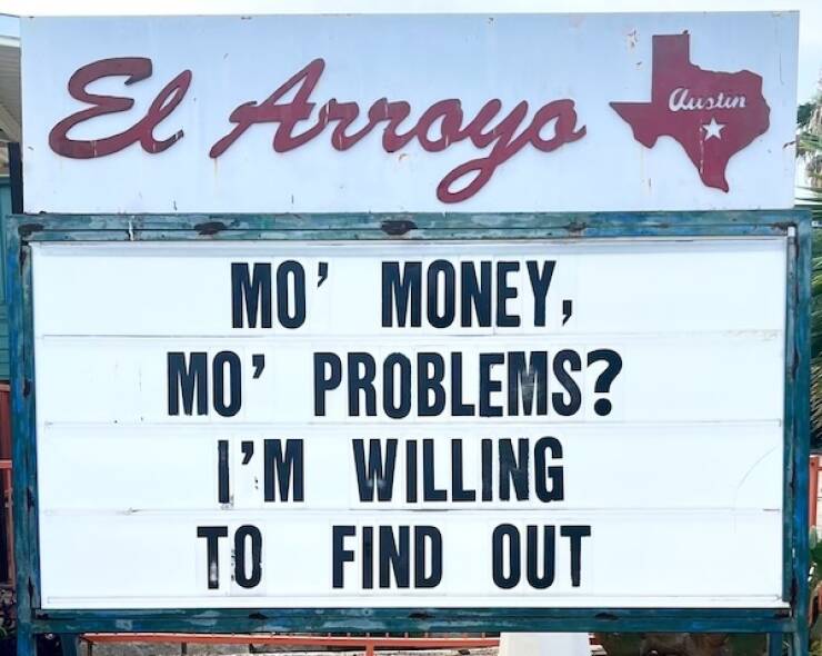 Hilarious El Arroyo Signs That Always Hit the Spot