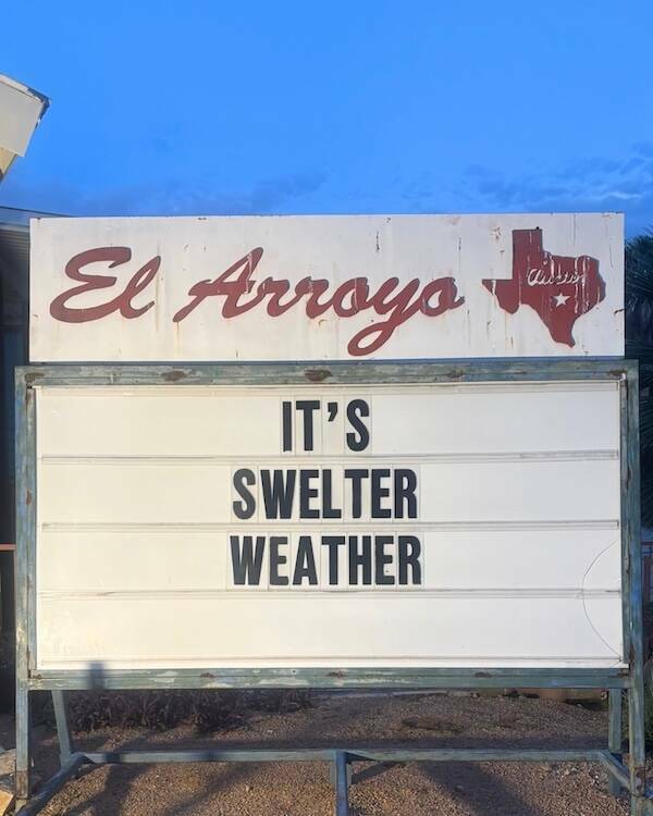 Hilarious El Arroyo Signs That Always Hit the Spot
