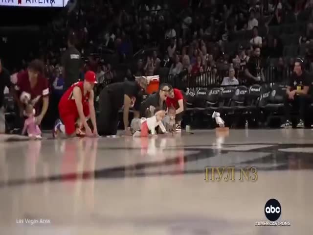 Girl Stands Up and Takes First Steps at Baby Crawling Competition in Las Vegas