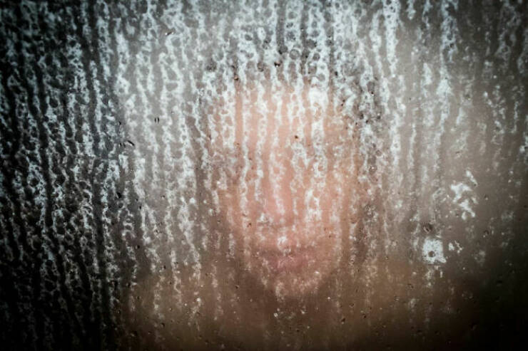 Life, Unscripted: Candid Street Shots