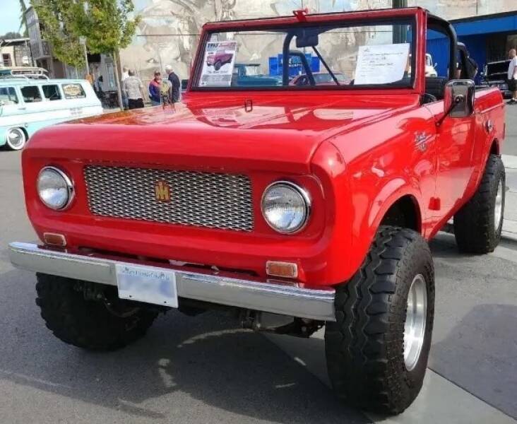 Jaw-Dropping Trucks Built to Impress