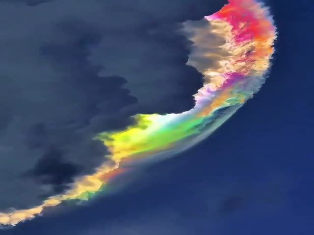 Cloud Iridescence