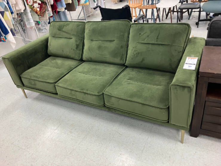 Thrift Store Treasures You Won’t Believe Exist