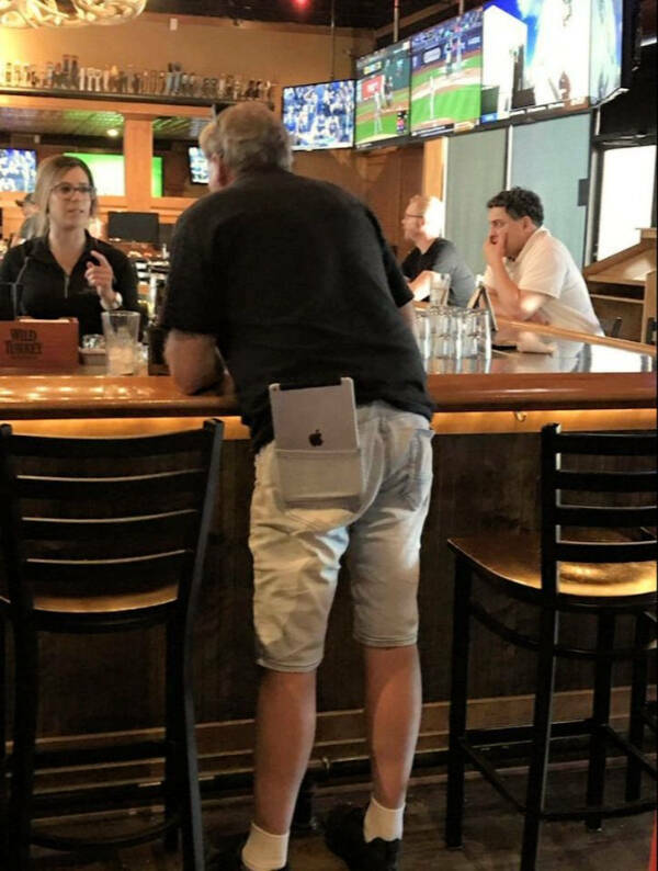 Unreal Images That Defy Logic Unreal Images That Defy Logic