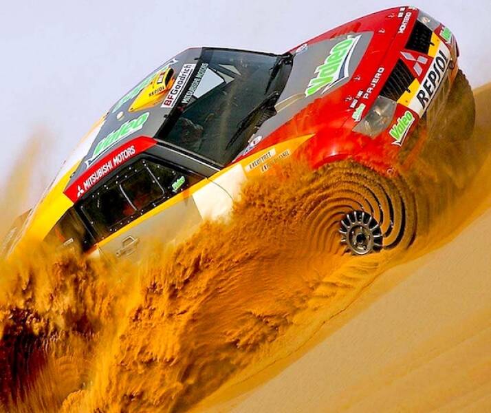 Utterly Confusing Images from the Internet