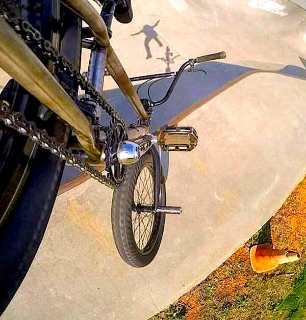 Utterly Confusing Images from the Internet