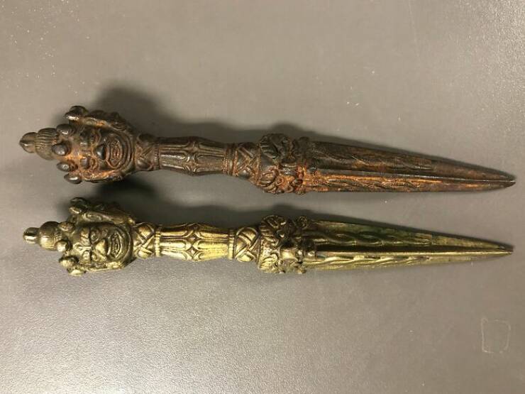 Internet Detectives Solving the Mysteries of Antique Objects