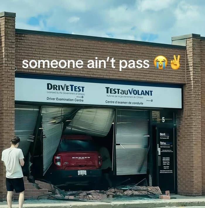 Ridiculously Stupid Photos You Can’t Help But Laugh At