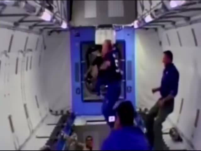 If You Cant Reach A Wall Its Possible To Get Stuck Floating In The Space Station