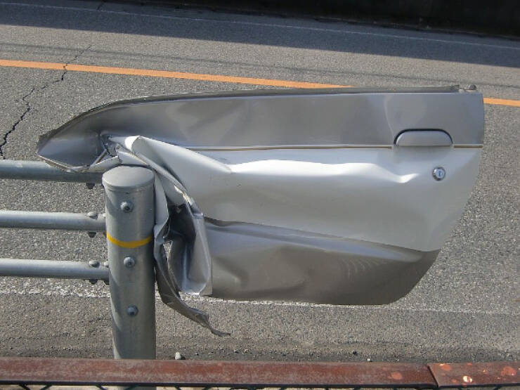 Confusing Images with Zero Explanation