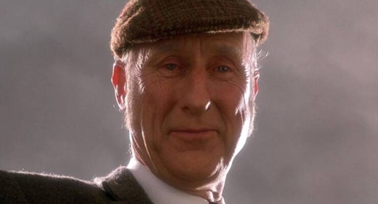 Unforgettable 90’s Quotes That Still Hit Like Nostalgia Bricks