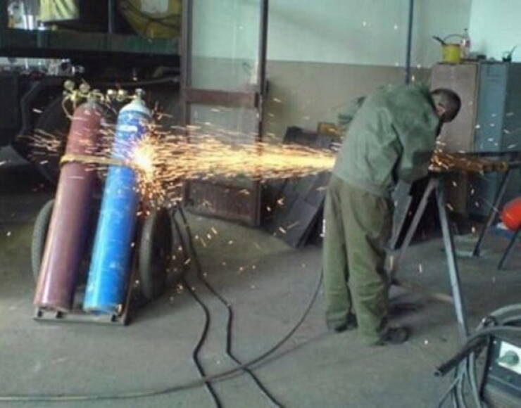 No Explanation, Just These WTF Photos