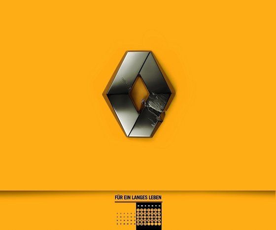 2009 Renault Calendar (13 pics)
