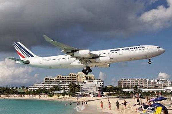 The airport with the most short runways (10 pics)