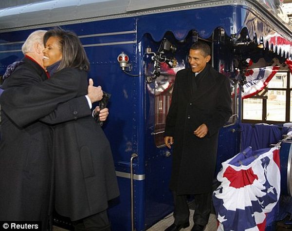 Barack Obama is going to his inauguration (14 pics)