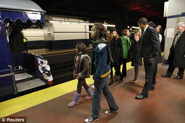 Barack Obama is going to his inauguration (14 pics)