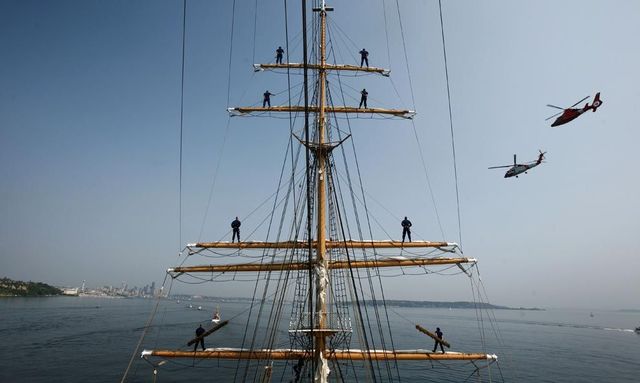 Sailing, around the world (30 pics)