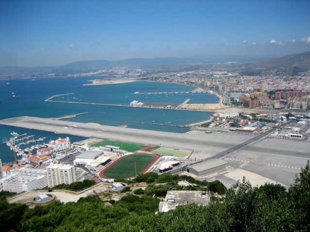 Gibraltar airport runway crosses the road to Spain