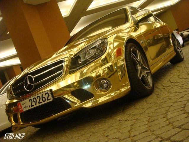 A golden Mercedes of an Arabian Sheikh (11 pics)