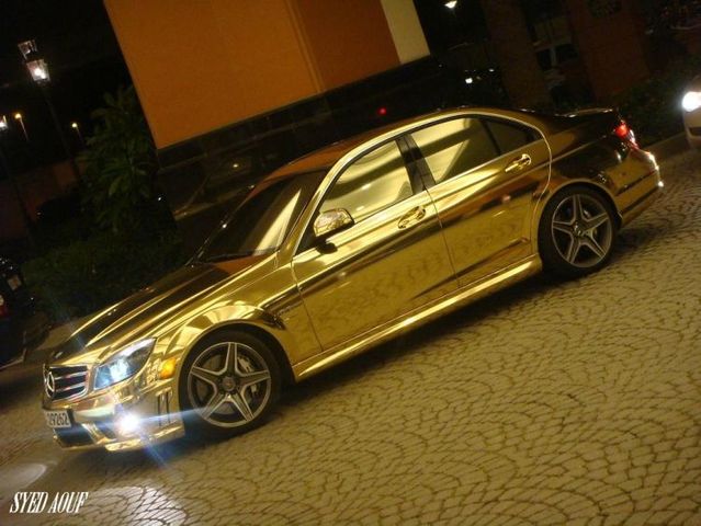 A golden Mercedes of an Arabian Sheikh (11 pics)
