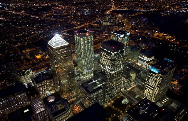 London by night from above (24 pics)