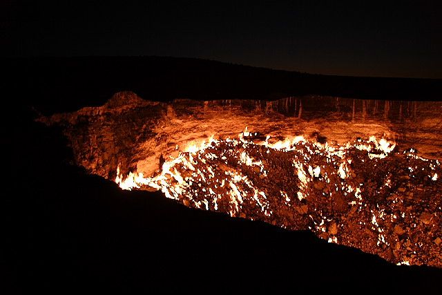 The Gates of hell (22 pics + 2 videos)