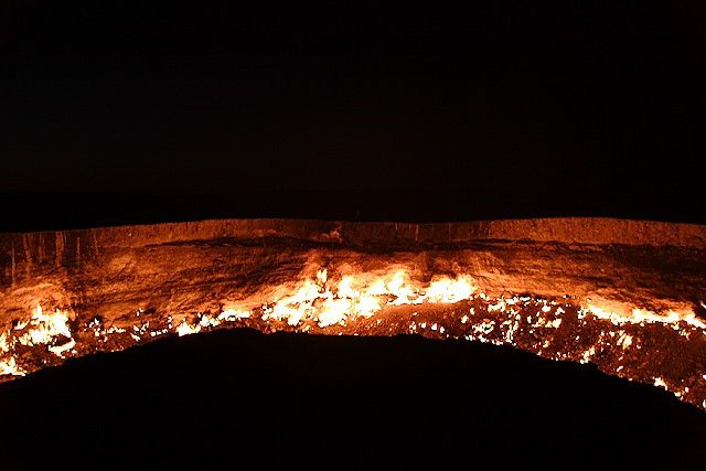 The Gates of hell (22 pics + 2 videos)