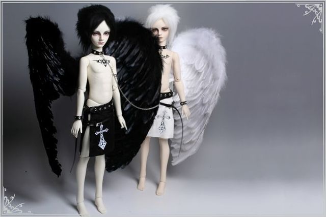 Gothic dolls (42 pics)
