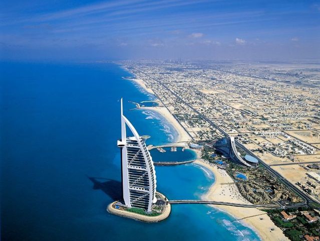 Awesome Dubai Photos (33 pics)