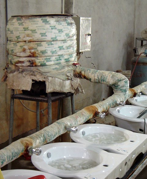 Toilet factory (49 pics)
