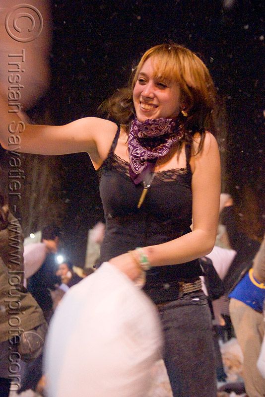 Great Pillow Fight (62 pics)