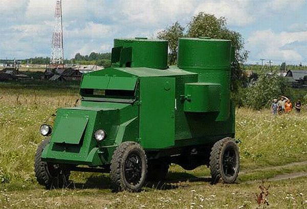 Military vehicles made by one man (21 pics)