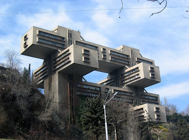 The most unusual buildings (84 pics)