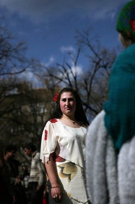 Gypsy brides market in Bulgaria (15 pics)