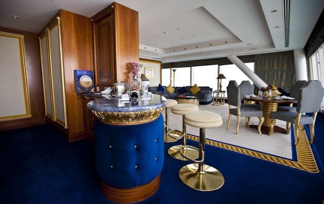 Luxury dream-hotel Burj Al Arab (26 pics)