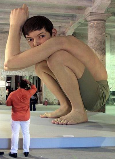 Awesome hyperrealist sculptures by Ron Mueck (32 pics)
