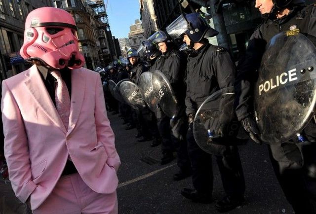 Riots in London (29 photos)