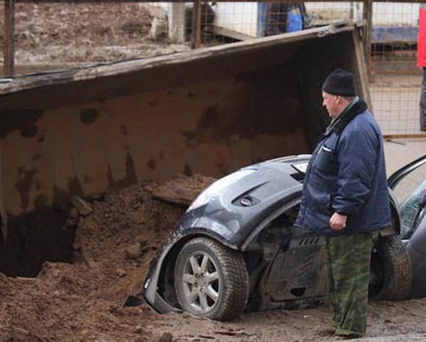 Russian dangerous roads (19 pics)