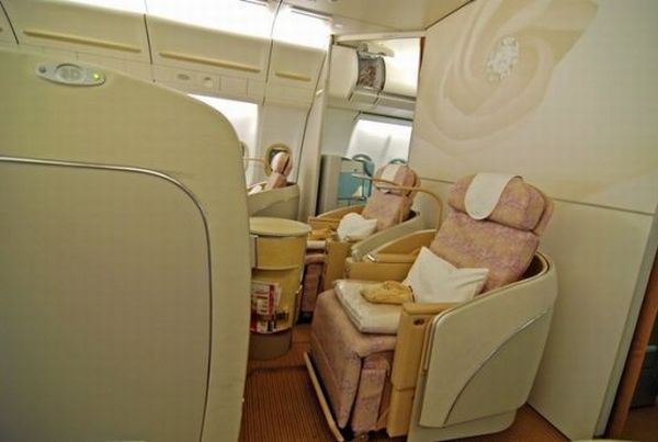 Most luxurious aircraft cabins and interiors (48 pics)