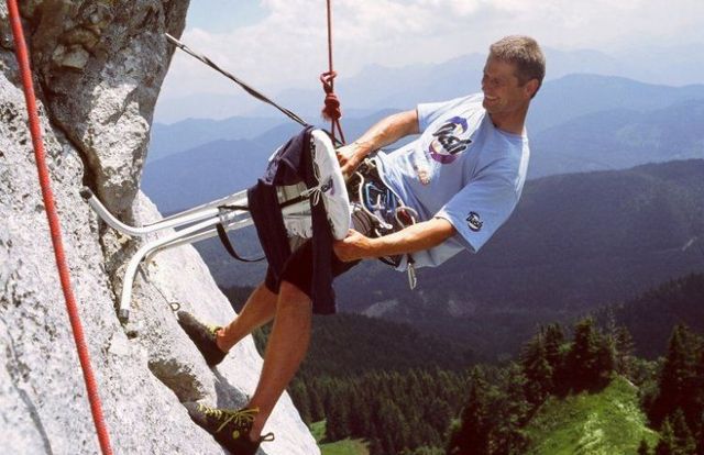 Extreme Ironing 42 Pics Izismile Extreme Ironing 42 Pics Izismile