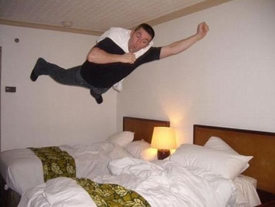 Bed-Jumping (15 pics)