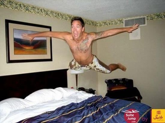 Bed-Jumping (15 pics)