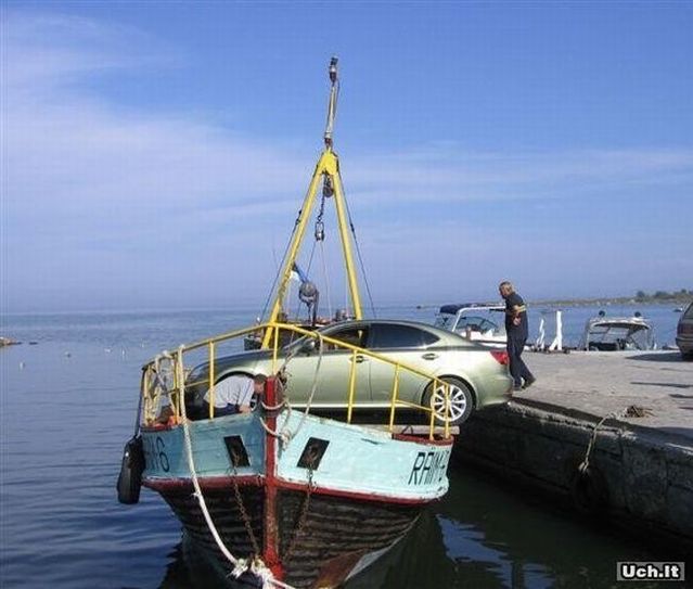 Dangerous car transport (8 pics)