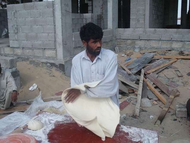 How do they do lavash in Pakistan (14 pics)