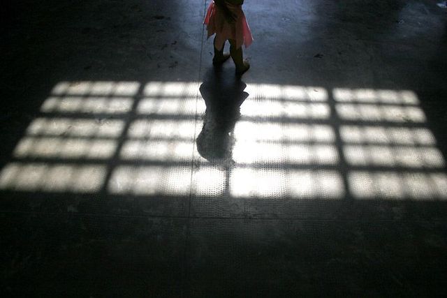 Children in Prison (14 pics)